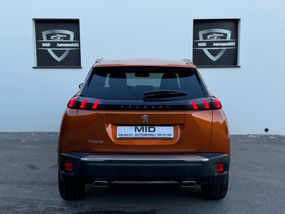 Peugeot 2008 1,2 Allure,Virtual FULL Oprema, fotografija 4