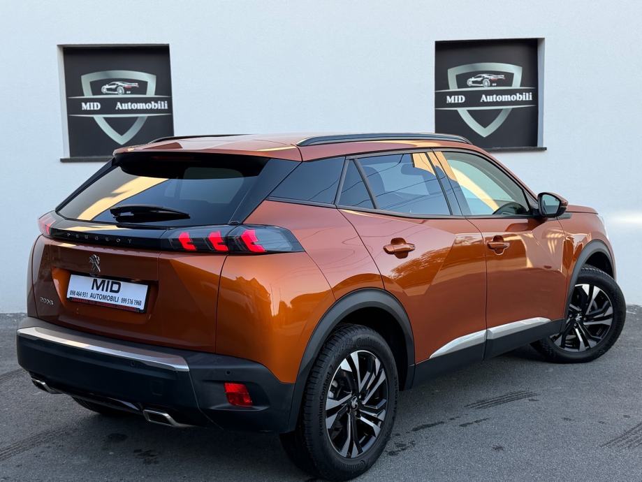 Peugeot 2008 1,2 Allure,Virtual FULL Oprema, fotografija 5