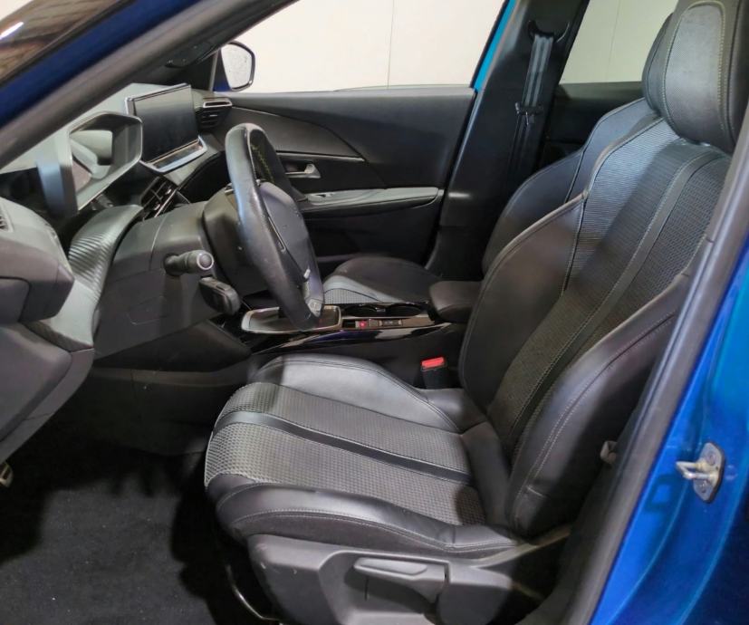 Peugeot 2008 1,2#GT#Servisna#Jamstvo, fotografija 8