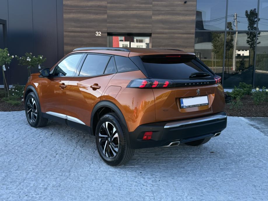Peugeot 2008 1,2 PT 130KS ALLURE | AUTOMATIK | LED | KAMERA | JAMSTVO, fotografija 3