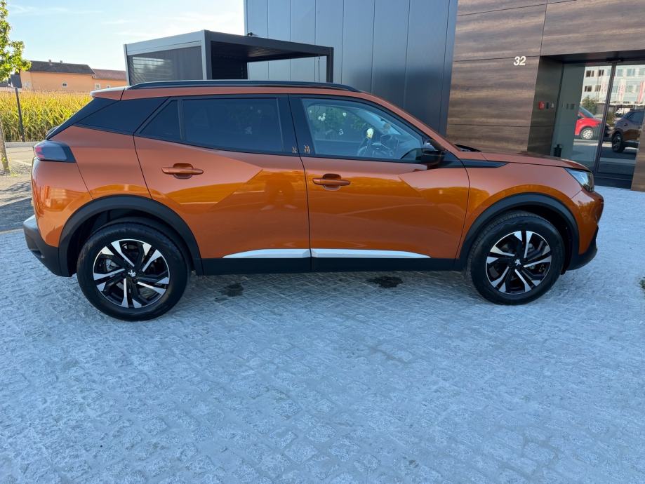 Peugeot 2008 1,2 PT 130KS ALLURE | AUTOMATIK | LED | KAMERA | JAMSTVO, fotografija 5