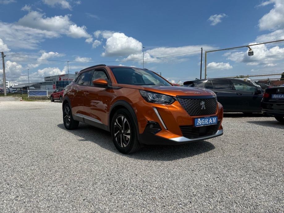 Peugeot 2008 1.2 Pure-Tech*130*ALLURE*R.KAMERA*VIRTUAL COCKPIT*PDC*ALU, pogled izvana - slika 2