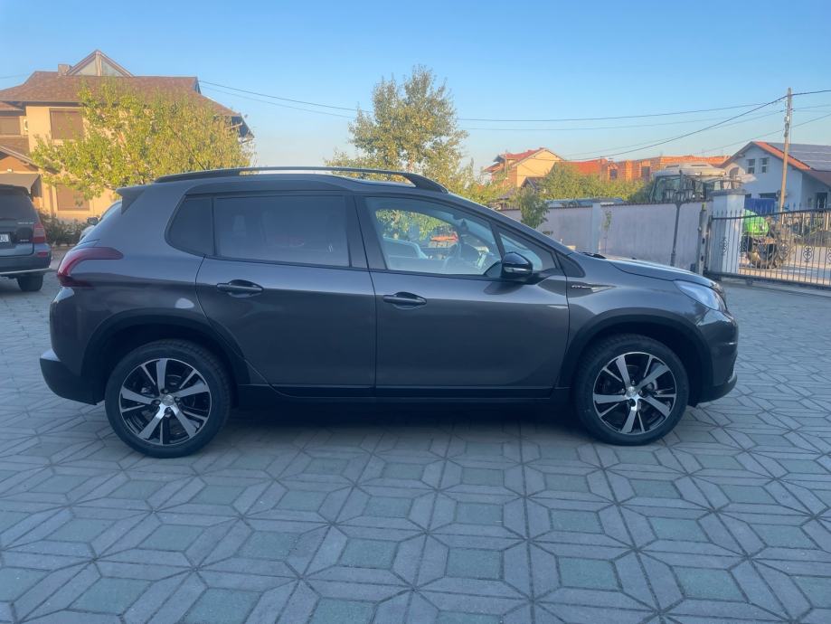 Peugeot 2008 1,2 PURE TECH GT-LINE, fotografija 4