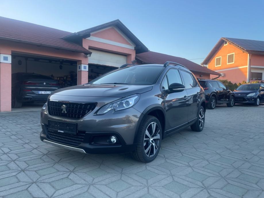 Peugeot 2008 1,2 PURE TECH GT-LINE, fotografija 6