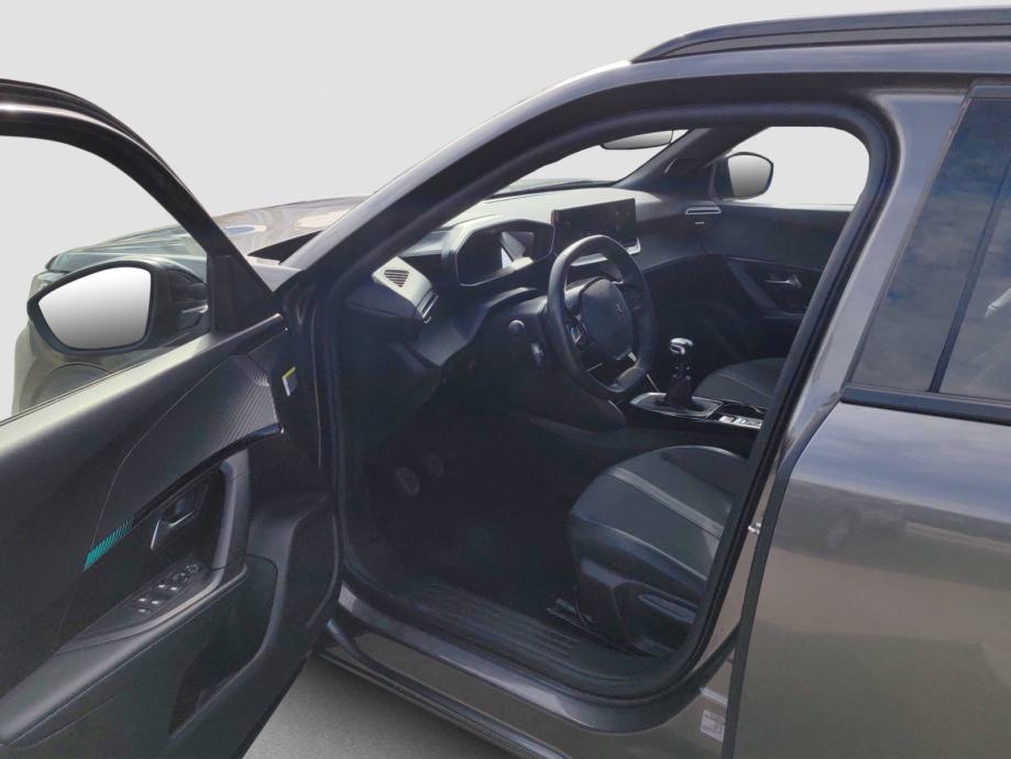 PEUGEOT 2008 1.2 PureTech 130 KS ALLURE *VOZILO S JAMSTVOM*, fotografija 11