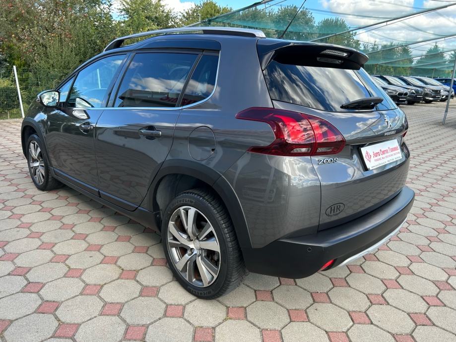 Peugeot 2008 1,2 PureTech 2018.,AUTOMATIK, PANORAMA, SERVISNA, NAVI, fotografija 7