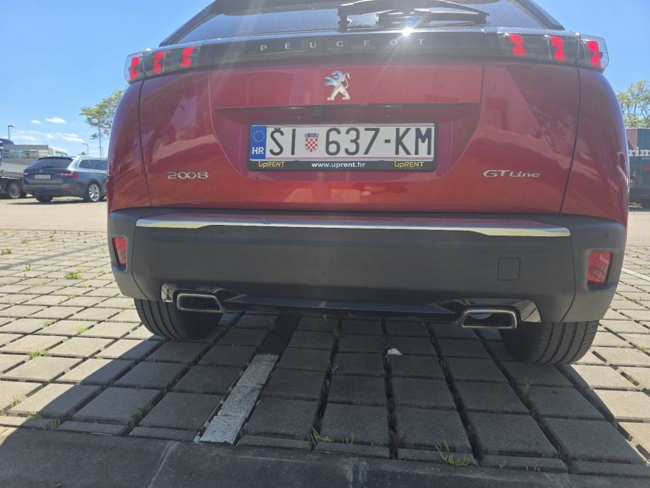 Peugeot 2008 1,2 PureTech GT-LINE, registriran godinu dana, fotografija 7