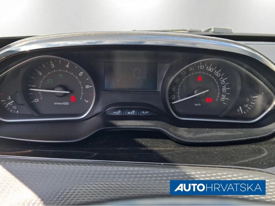 PEUGEOT 2008 1.2 Puretech - JAMSTVO 15 MJESECI, 7.990,00 €, fotografija 10