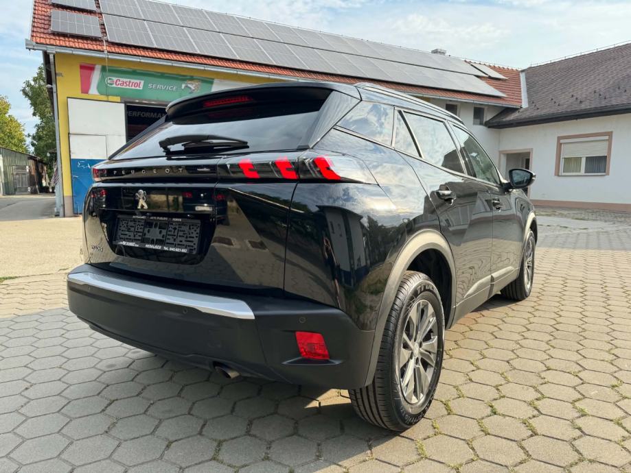 Peugeot 2008 1,2 *Kamere, tempomat,.. *Garancija 12.mj.*, fotografija 3