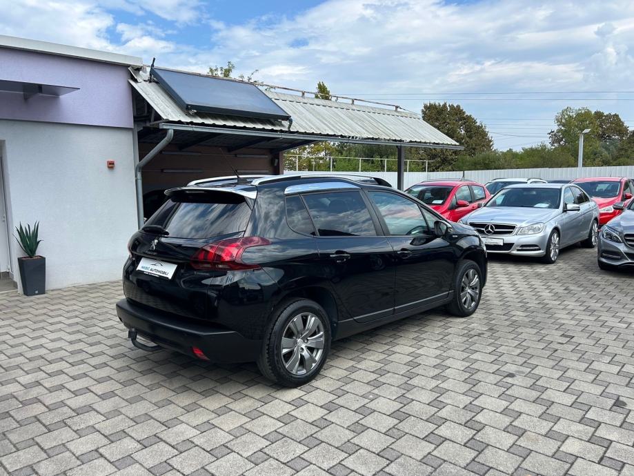 Peugeot 2008 1,2 redizajn *garancija na km**servisna,veliki servis**, fotografija 3