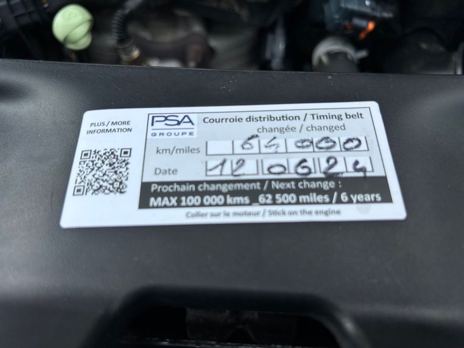 Peugeot 2008 1,2 redizajn *garancija na km**servisna,veliki servis**, fotografija 16