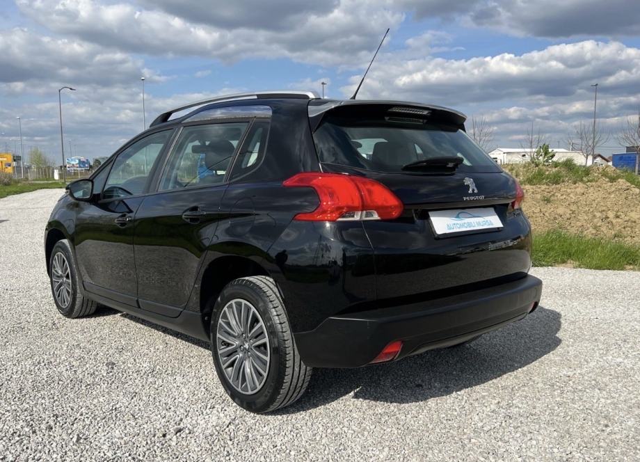 PEUGEOT 2008 1.2 * reg 1 godinu * uredan * motor odličan *, fotografija 4