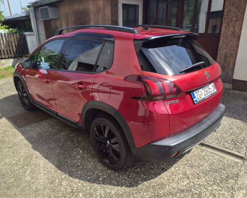 Peugeot 2008 1,2 GT LINE, fotografija 4