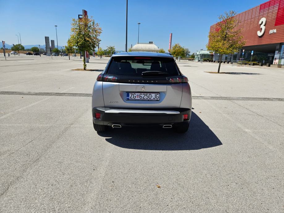 Peugeot 2008, Automatik, Odlično očuvan, Servisna knjižica, 2021.,, fotografija 6