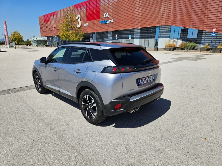 Peugeot 2008, Automatik, Odlično očuvan, Servisna knjižica, 2021.,, fotografija 5