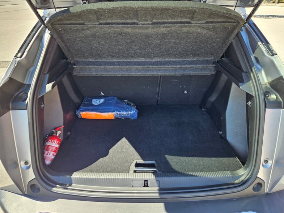 Peugeot 2008, Automatik, Odlično očuvan, Servisna knjižica, 2021.,, fotografija 15