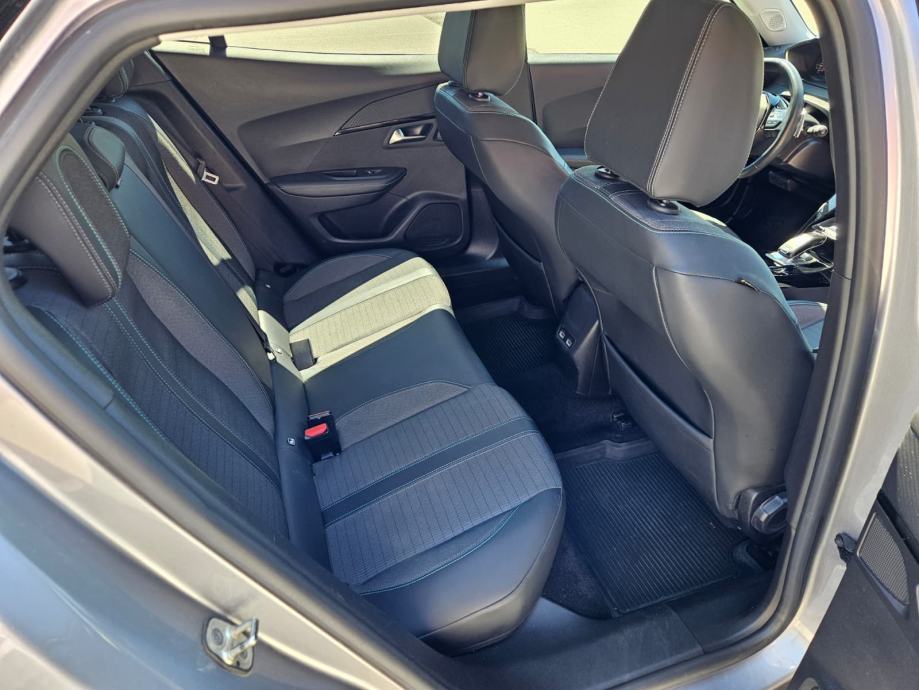 Peugeot 2008, Automatik, Odlično očuvan, Servisna knjižica, 2021.,, fotografija 13