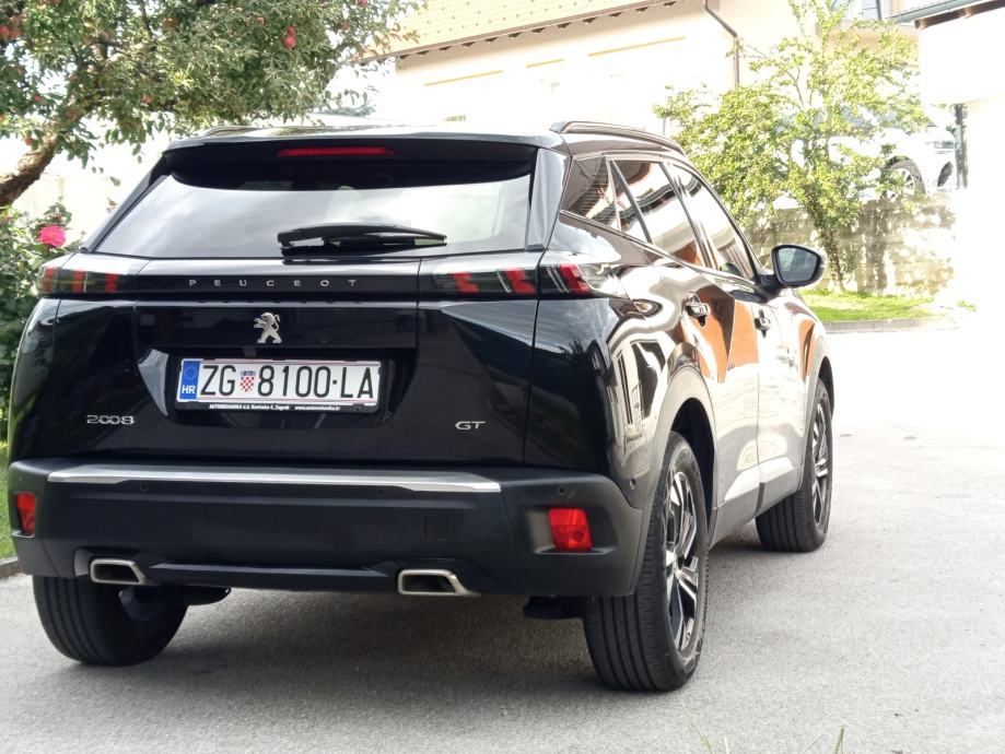 Peugeot 2008 1,2 GT *KAO NOV*, fotografija 4