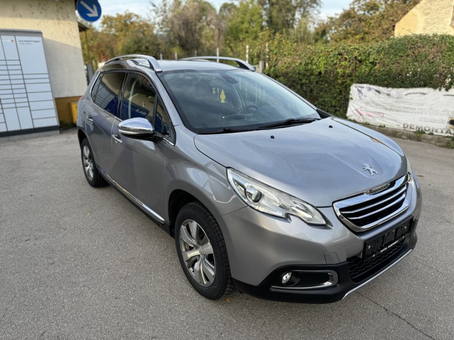 Peugeot 2008 1,2 VTi ALLURE #NAVI #VELIKI SERVIS#GARANCIJA#REG:08/27 #, fotografija 7