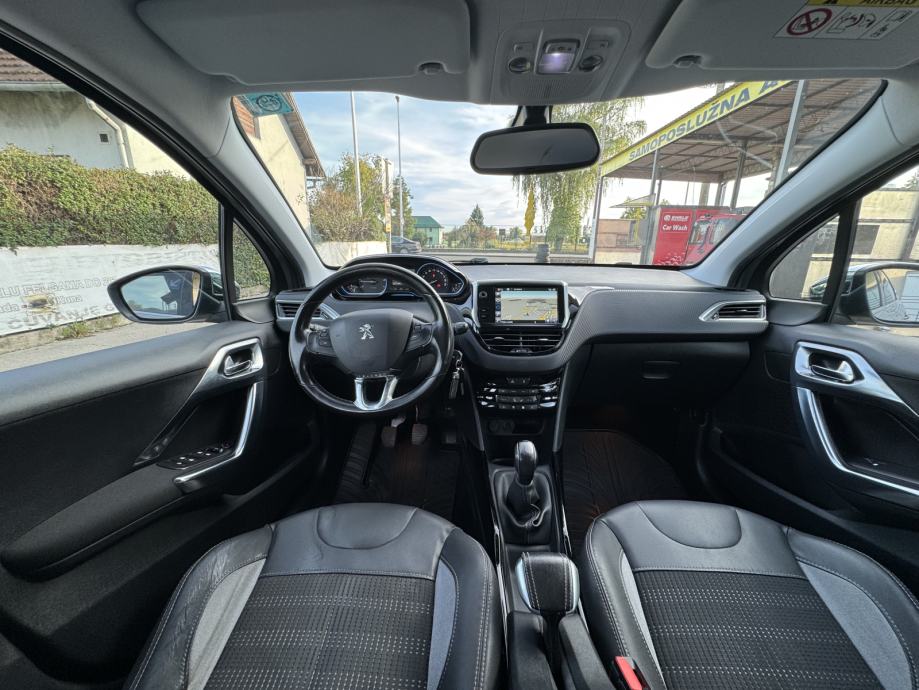 Peugeot 2008 1,2 VTi ALLURE #NAVI #VELIKI SERVIS#GARANCIJA#REG:08/27 #, fotografija 11