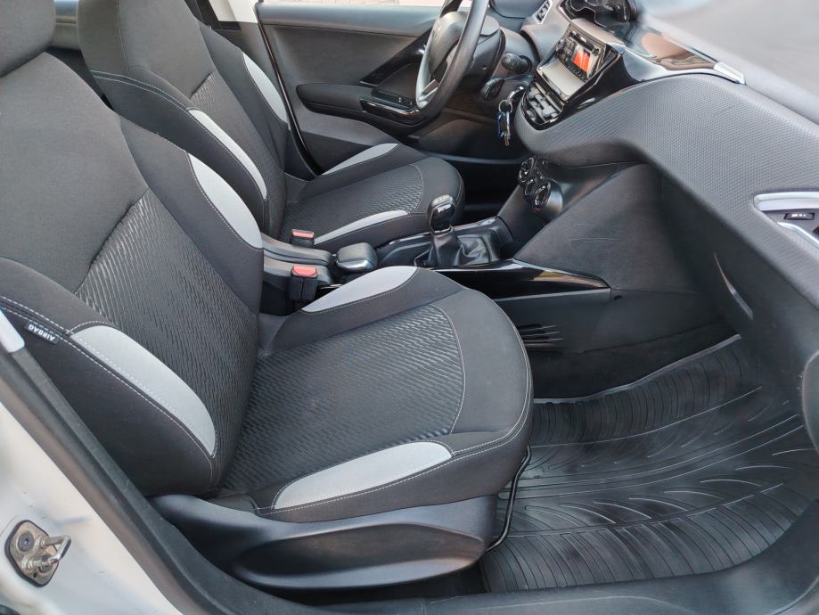 Peugeot 2008 1,4 HDi **KLIMA** PARKING-SENZORI **KREDIT-KARTICE**, fotografija 14