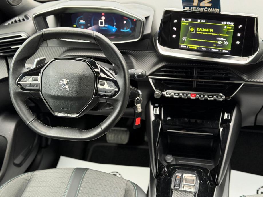 Peugeot 2008 1,5 BlueHDI Automatik Navi Virtual Led Kamera Servisna Ja, fotografija 19