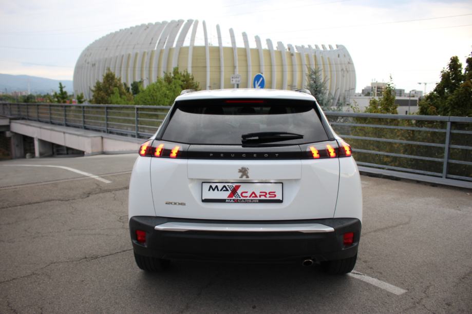 Peugeot 2008 1,5 BlueHDI•Automatik•Senzori•LED svjetla•Alu kotači R17, fotografija 8