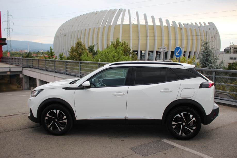 Peugeot 2008 1,5 BlueHDI•Automatik•Senzori•LED svjetla•Alu kotači R17, fotografija 6