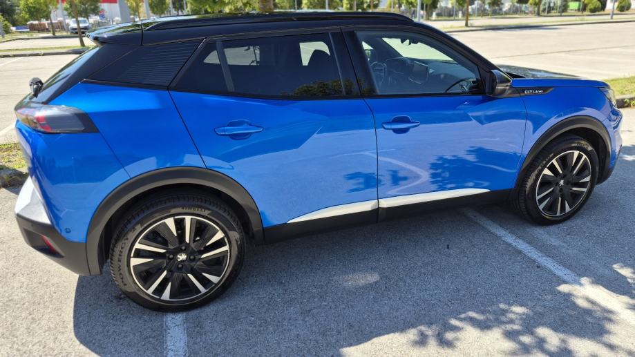 Peugeot 2008, GT line, 1,5 BlueHDI automatik, fotografija 7