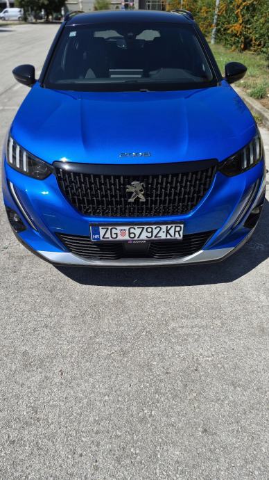 Peugeot 2008, GT line, 1,5 BlueHDI automatik, fotografija 4