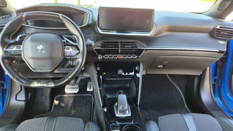 Peugeot 2008, GT line, 1,5 BlueHDI automatik, fotografija 9