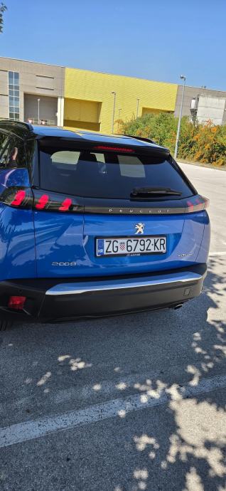Peugeot 2008, GT line, 1,5 BlueHDI automatik, fotografija 12