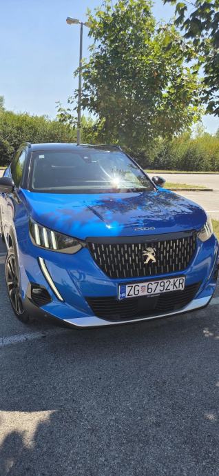 Peugeot 2008, GT line, 1,5 BlueHDI automatik, fotografija 2