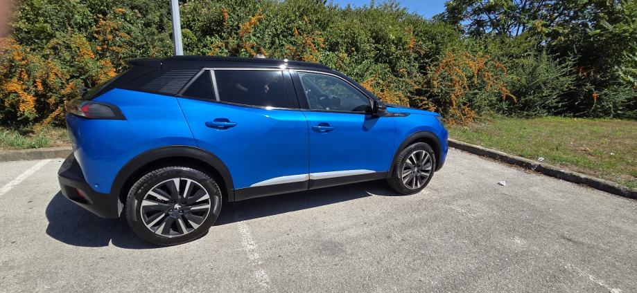 Peugeot 2008, GT line, 1,5 BlueHDI automatik, fotografija 19