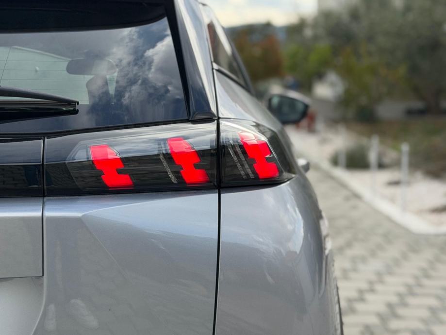 Peugeot 2008 1,5 BlueHDI Automatik Virtual Kamera Servisna Jamstvo, fotografija 11