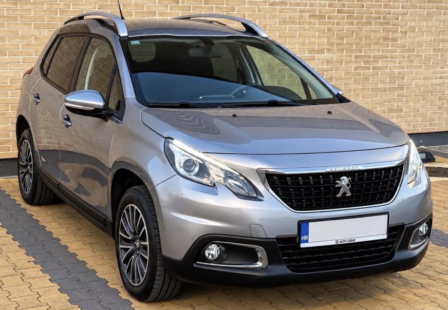 Peugeot 2008 1,5 BlueHDI•NAVIGACIJA•PARK SENZORI•LED•KAO NOV•EURO6•, fotografija 2