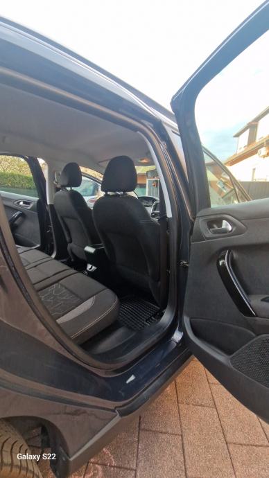 Peugeot 2008 1,5 BlueHDI, fotografija 9