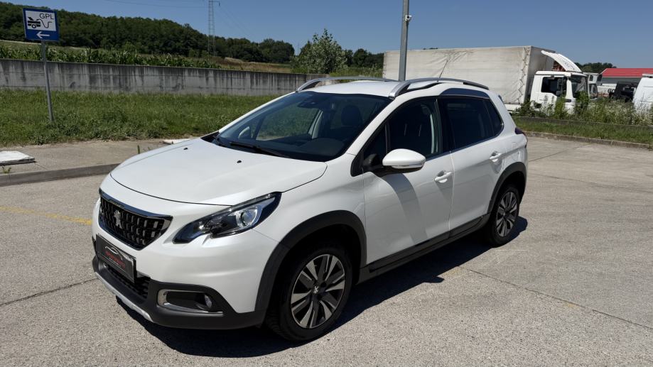 Peugeot 2008 1,5 BlueHDI, fotografija 3