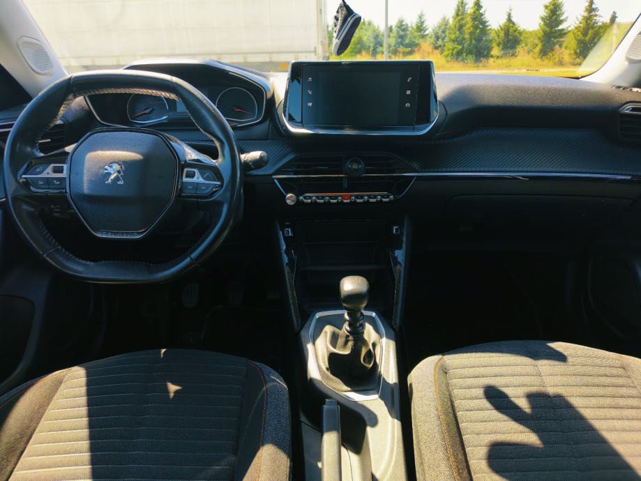 Peugeot 2008 1,5 BlueHDI, fotografija 6
