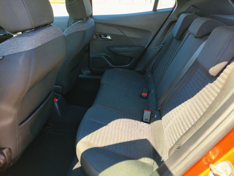 Peugeot 2008 1,5 BlueHDI, fotografija 12