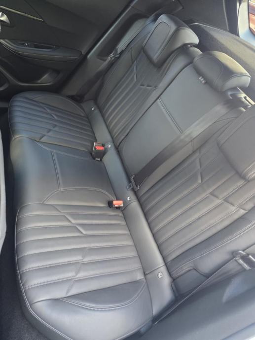 Peugeot 2008 1,5 HDI GT automatik, fotografija 4