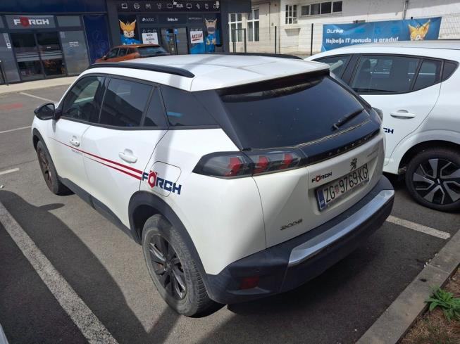 Peugeot 2008 1,5, fotografija 4