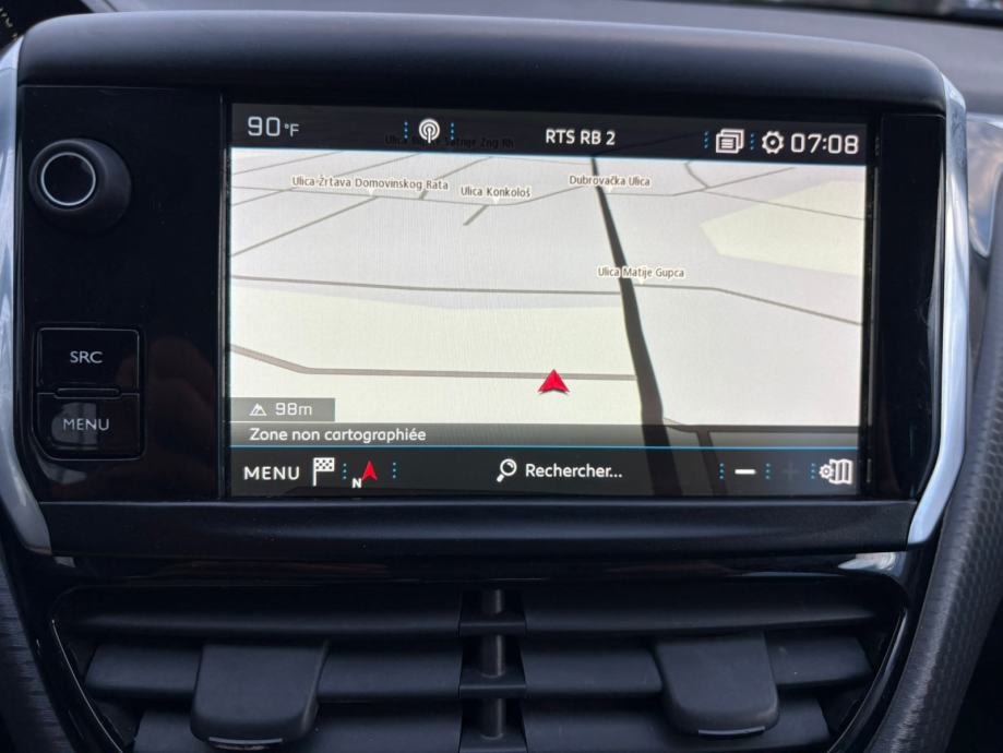 Peugeot 2008 ● 1,6 Blue HDI ● 2018.god., fotografija 19