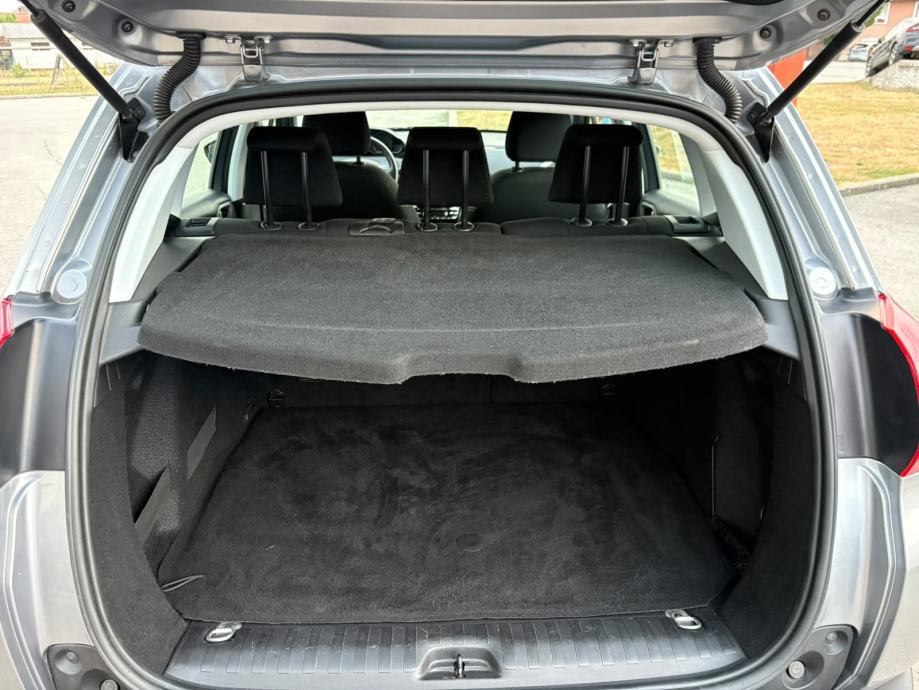 Peugeot 2008 ● 1,6 Blue HDI ● 2018.god., fotografija 12