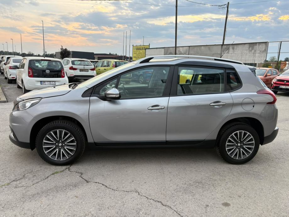 Peugeot 2008 ● 1,6 Blue HDI ● 2018.god., fotografija 7