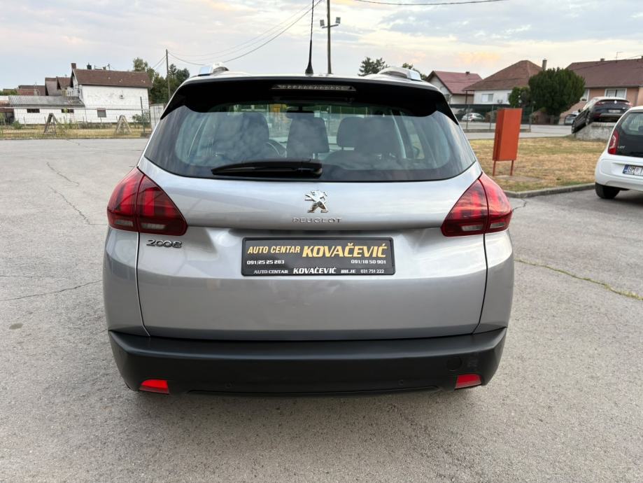 Peugeot 2008 ● 1,6 Blue HDI ● 2018.god., fotografija 11
