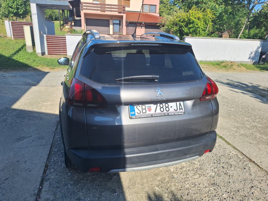 Peugeot 2008 1,6 BlueHDI, fotografija 3