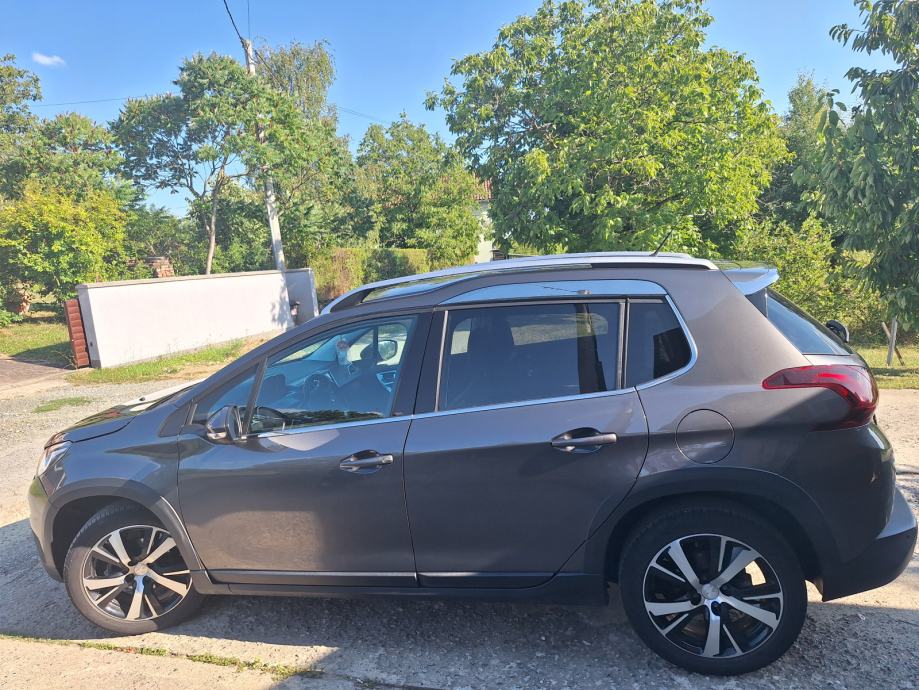 Peugeot 2008 1,6 BlueHDI, fotografija 4