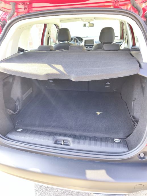 Peugeot 2008 1,6 BlueHDI, fotografija 7