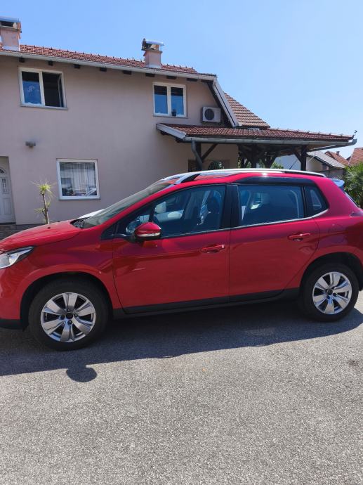 Peugeot 2008 1,6 BlueHDI, fotografija 10